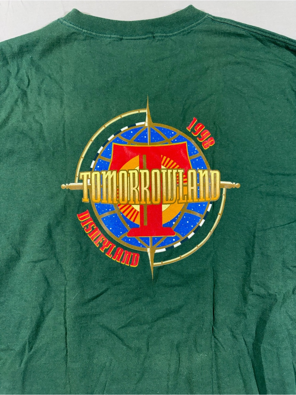Vintage Disney 1998 Tomorrowland Forrest Green T-Shirt - Picture 5 of 8